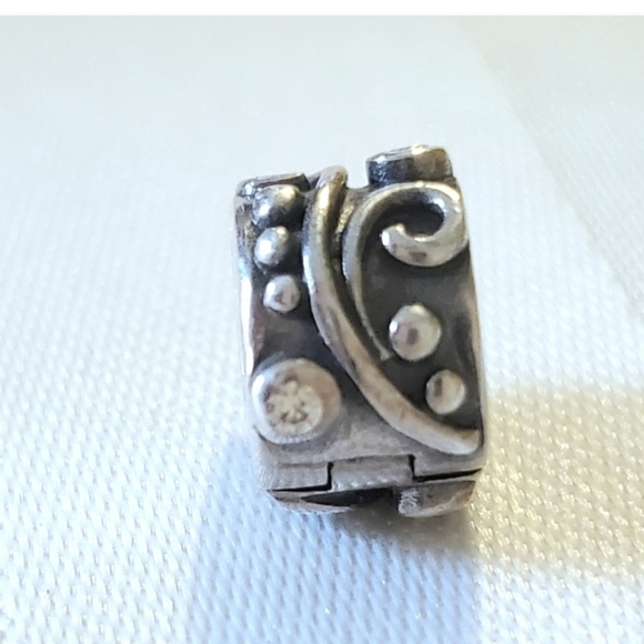 Pandora Tendril Cubic Zirconia Clip Charm 925 Sterling Silver 790380 - Picture 3 of 6